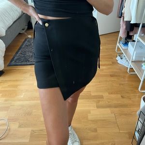 Aritzia Skirt